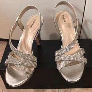 🎉🎉SALE🎉🎉🎉🌸STYLE & CO SILVER SANDALS🌸